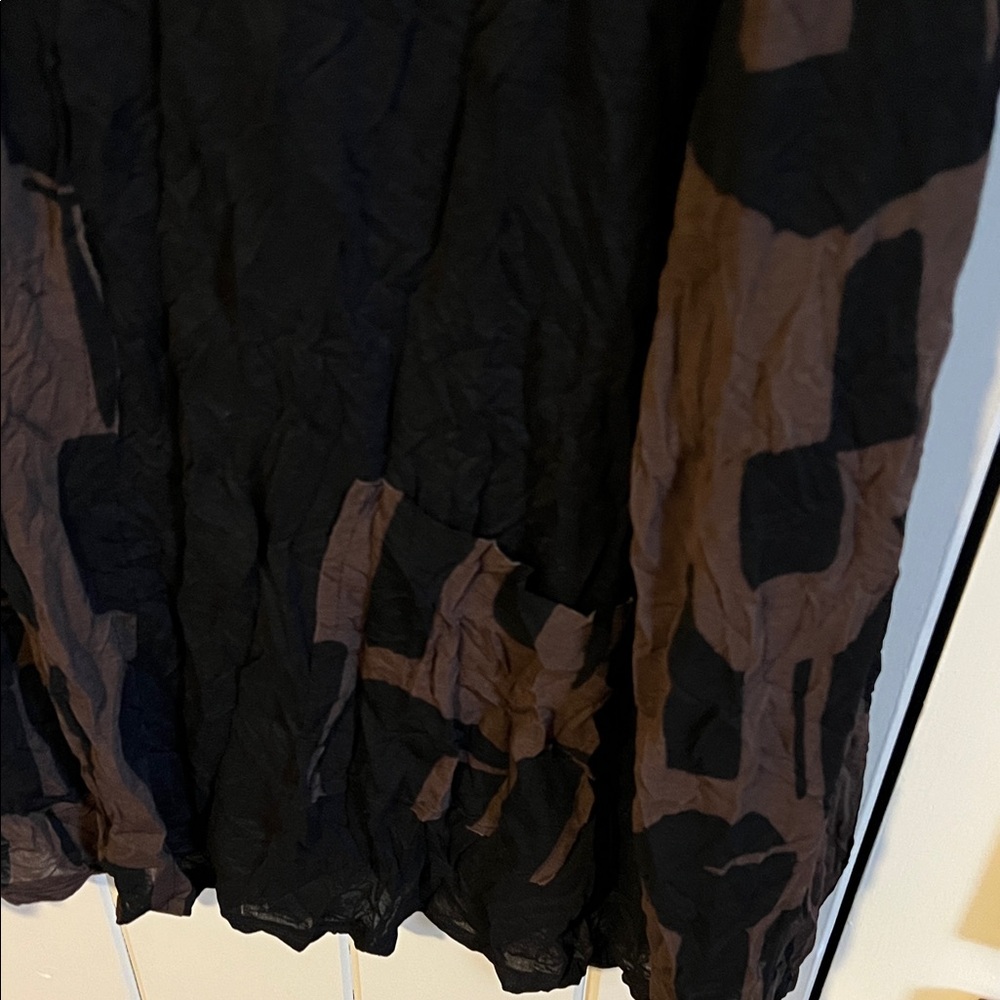 Chic Black and Brown Long Sleeve Women's Top - Picture 5 of 5